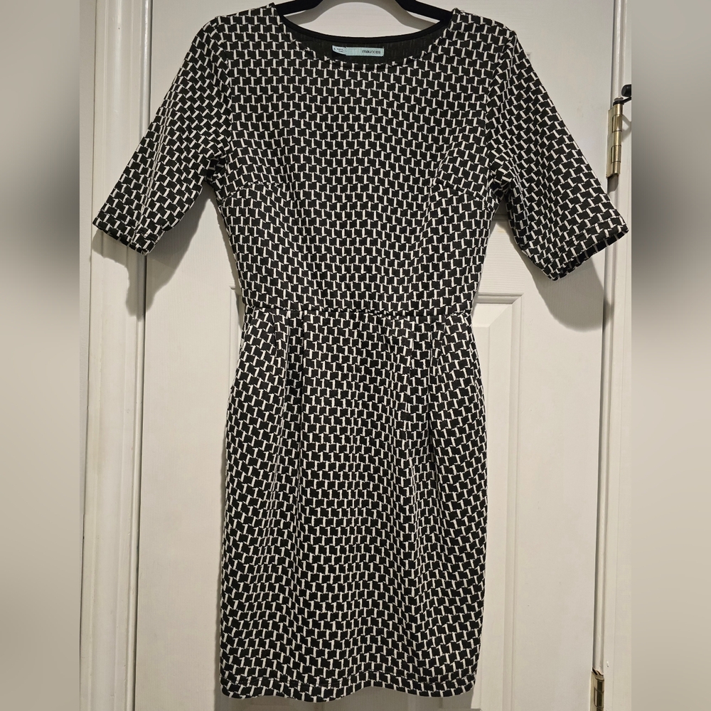 Women's Maurices Black & White Short Sleeve Above The Knee Dress W/Pockets Sz Sm
